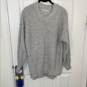 American Eagle Outfitters Gray Crew Neck Sweater Timeless Style